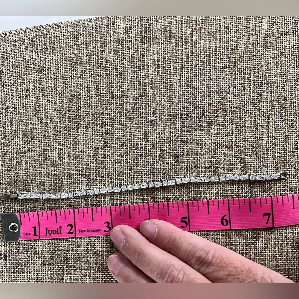 Swarovski Clear Crystal Tennis Bracelet Silver 7.5” - Picture 5 of 6